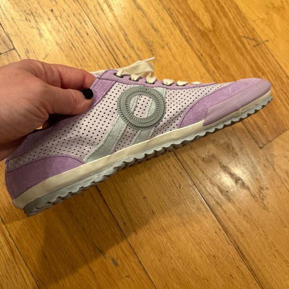 Aro Sneaker in Size 41 NEW NEVER WORN. - Picture 5 of 8